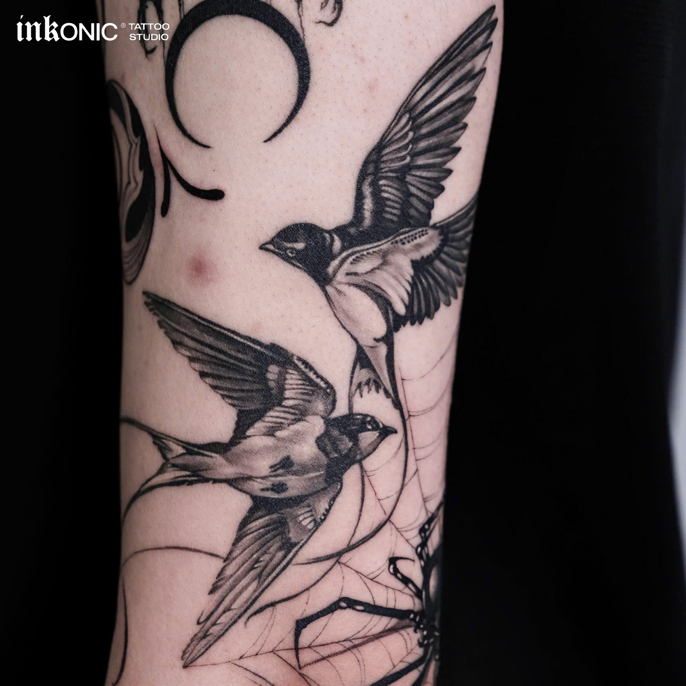 blackwork style tattoo by inkonic hanoi